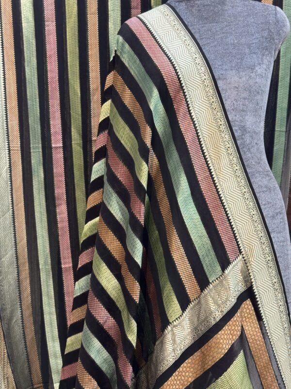 Khaddi Georgette Hand-Dye Saree - Image 2