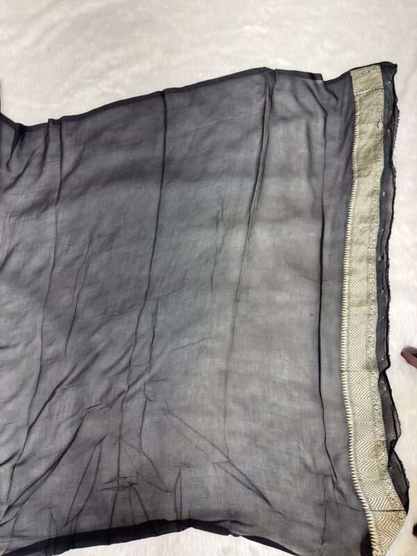 Khaddi Georgette Hand-Dye Saree - Image 3