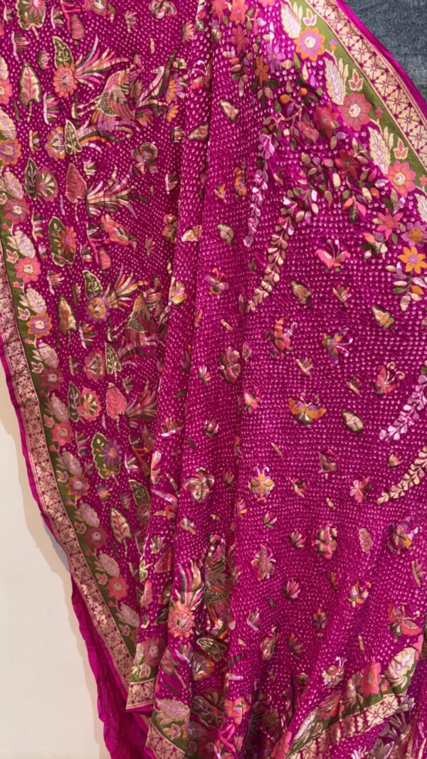 Traditional Bandhani Print with Floral & Leaf Motifs - Image 2