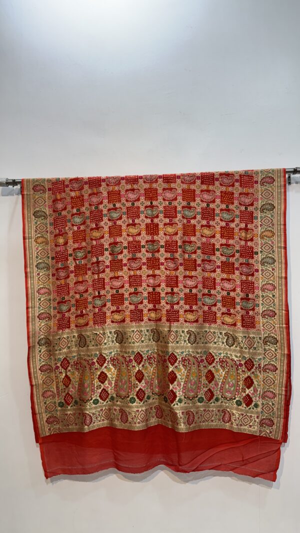 Banarasi bandhej Duppta